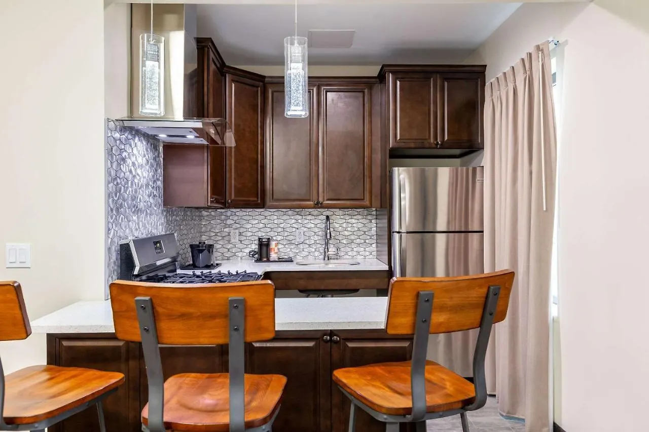 **  Van Wyck Hotel & Suites Near Jfk Airport New York United States